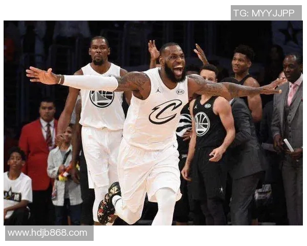 雄鹿召唤球迷投票，字母哥领跑东部全明星票选