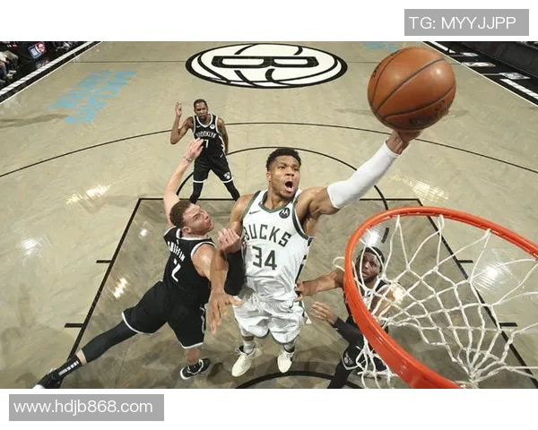 一己之力扛起球队进攻！贺希宁半场高效11中7轰下23分