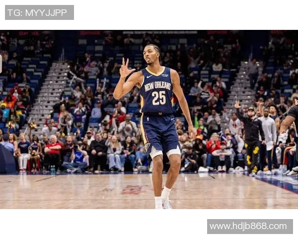 NBA最新传闻勇士为特雷·墨菲三世交易计划将向鹈鹕队提供哪些筹码_1_老鹰